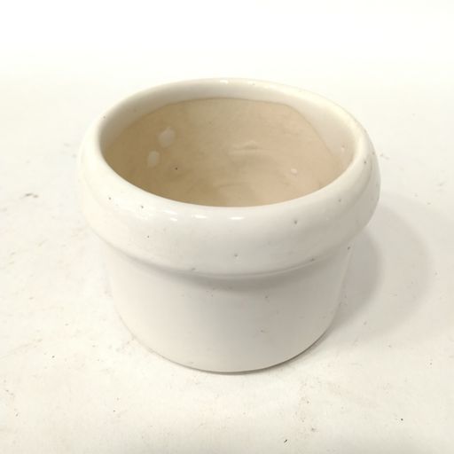 Ceramic pot