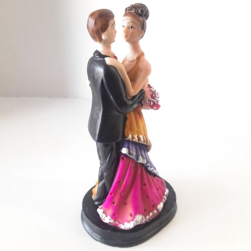 Couple showpiece