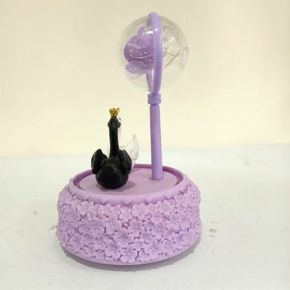 Swan showpiece