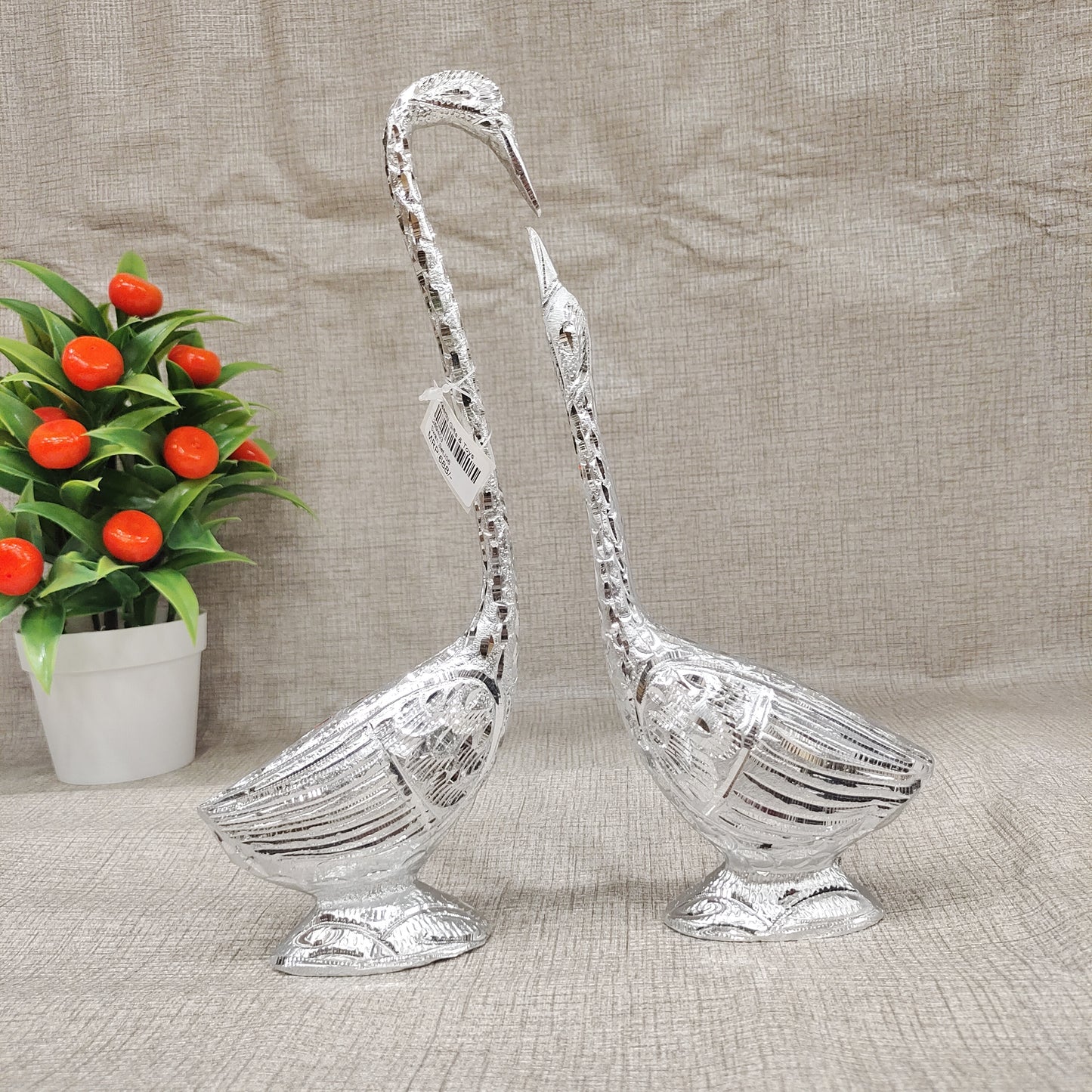 White metal Swan Set J06