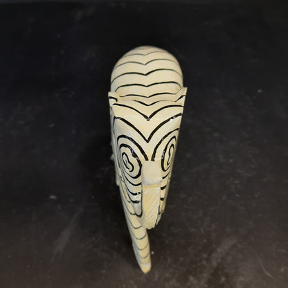 Wooden Elephant Sppiral Black & White Paint