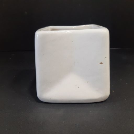 Ceramic hanging pot for Garden Decoration office & home decoration purpose