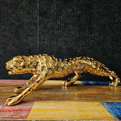 Leopard Statue with elegant look Gold Animal Figurine for Home Decoration