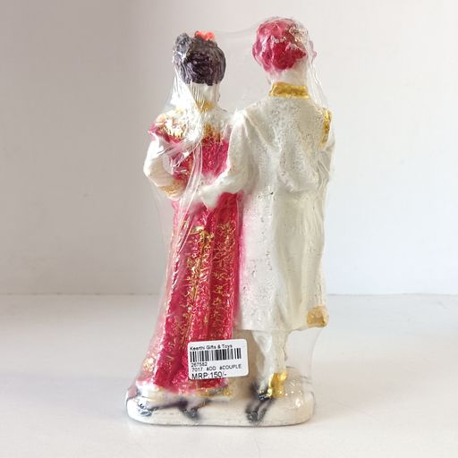 COUPLE show piece