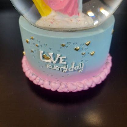 Doom water globe love couple