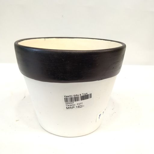 Ceramic pot