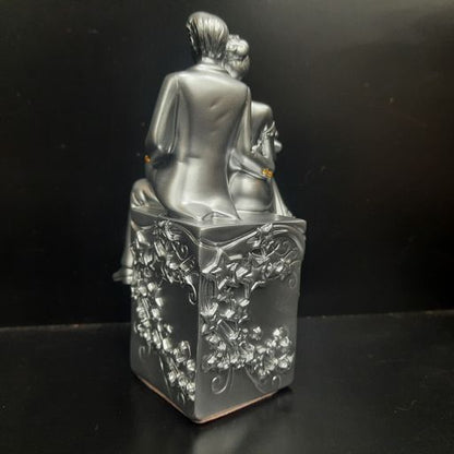 COUPLE showpiece