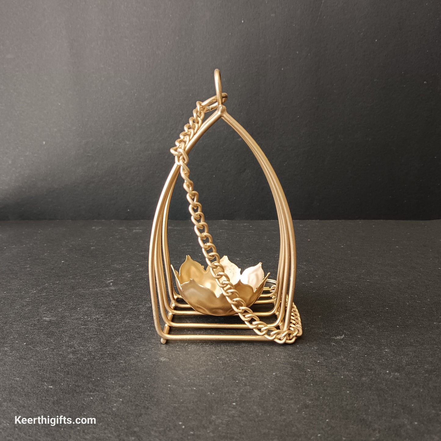 Siling hanging candle stand