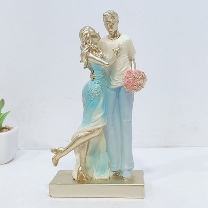 Trading Romantic Couple Showpiece