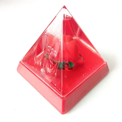 Love pen stand