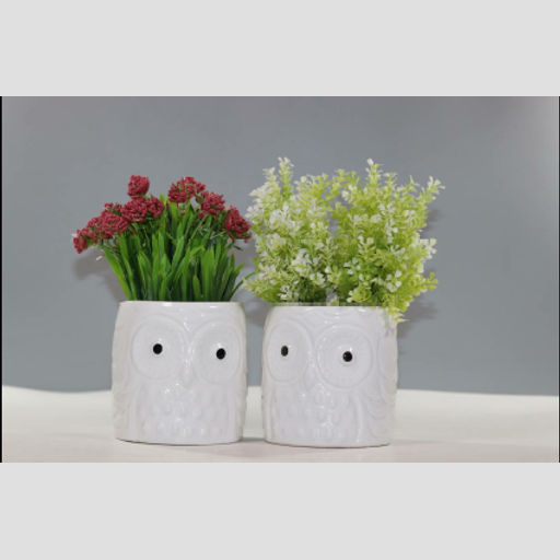 Ceramic pots