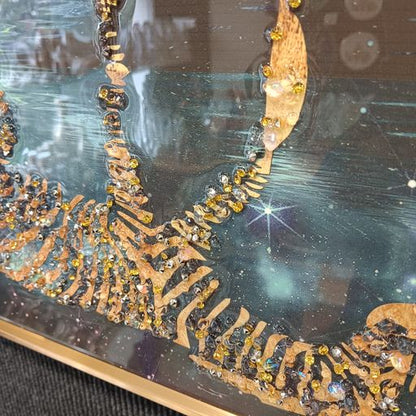 Crystal wall frames