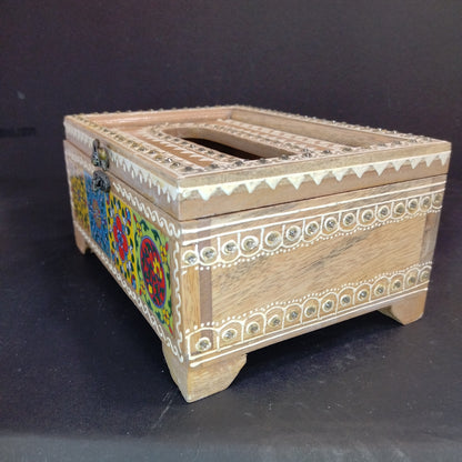 Wooden hand tissue holder