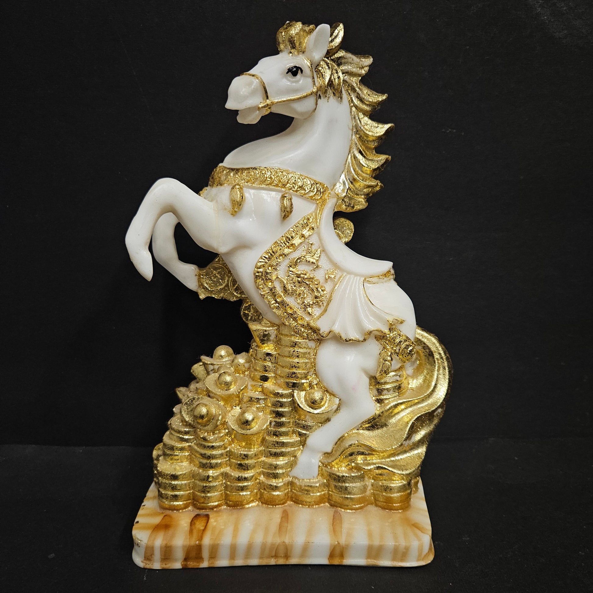 SMALL HORSE LF 167