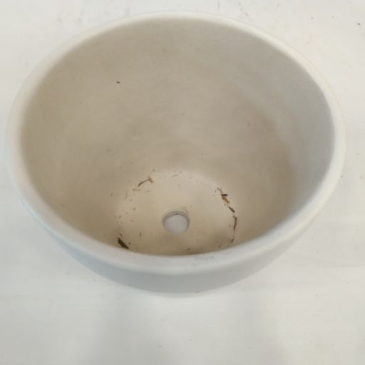 Ceramic pot