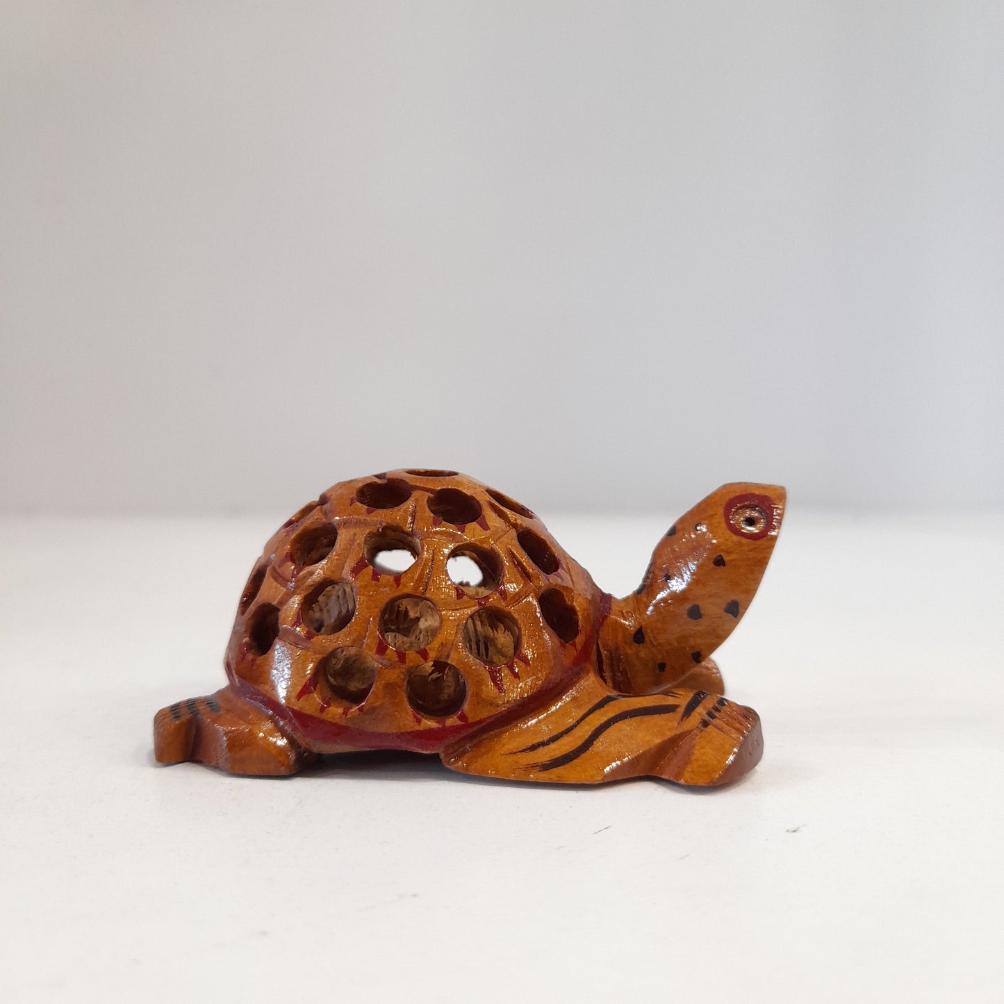 Wooden Turtle U/Cut Painted