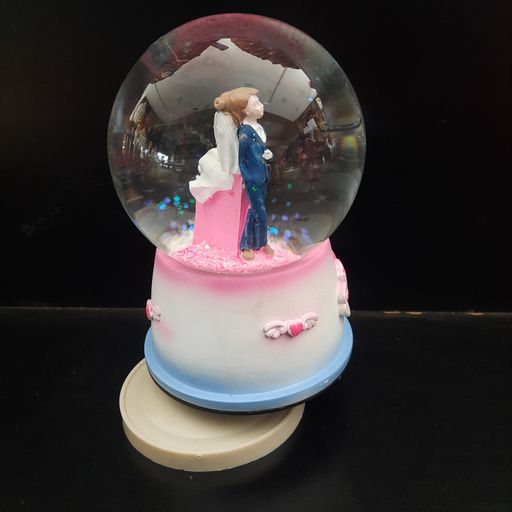 Snow globe couple