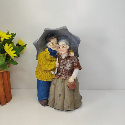 Couple show piece