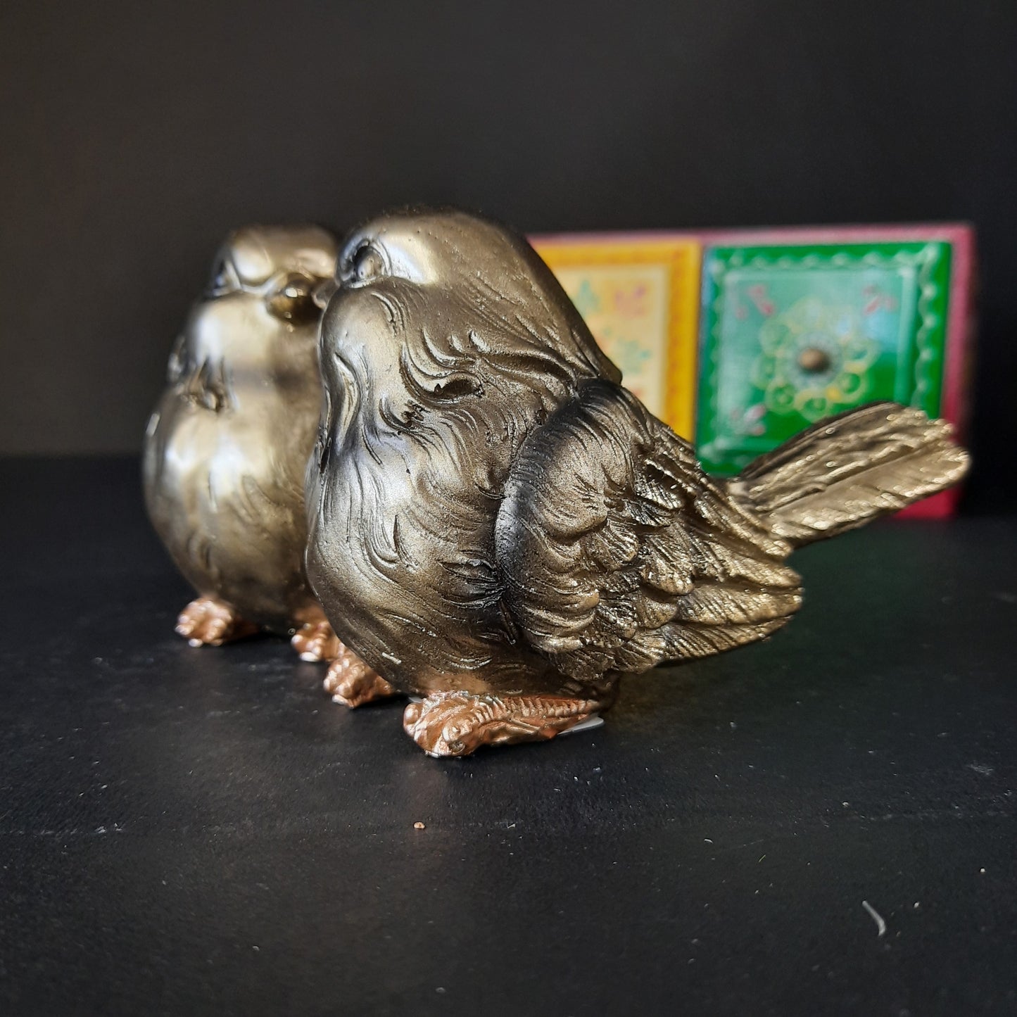 Polyresin splendid birds showpiece