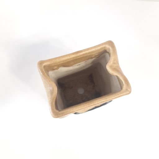 Ceramic Carry bag shaped ceramic pot for Garden Decoration office & home decoration purpose