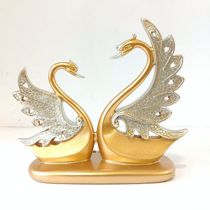 Couple swan gift