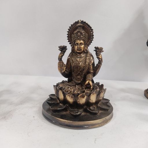 METALLIC FIBER LAXMI ON LOTUS