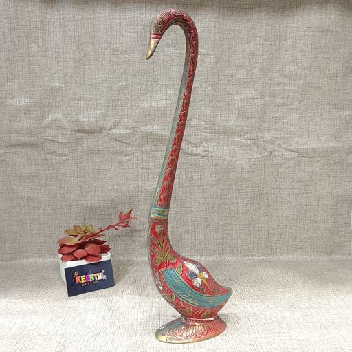 Brass swan showpiece