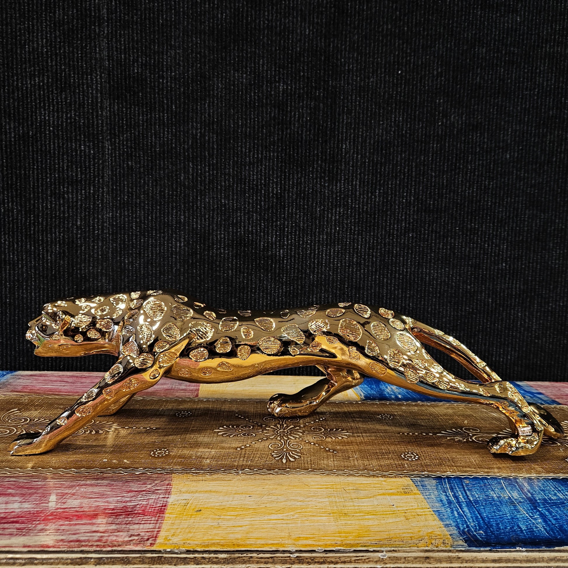 Panther Statue Gold Plated alluminium Animal Figurines Or Animals for Home Decoration Antique Showpiece
