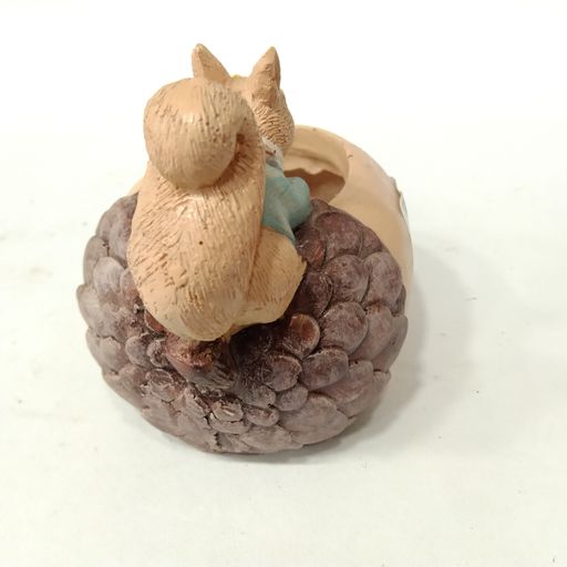 Ceramic flower pot
