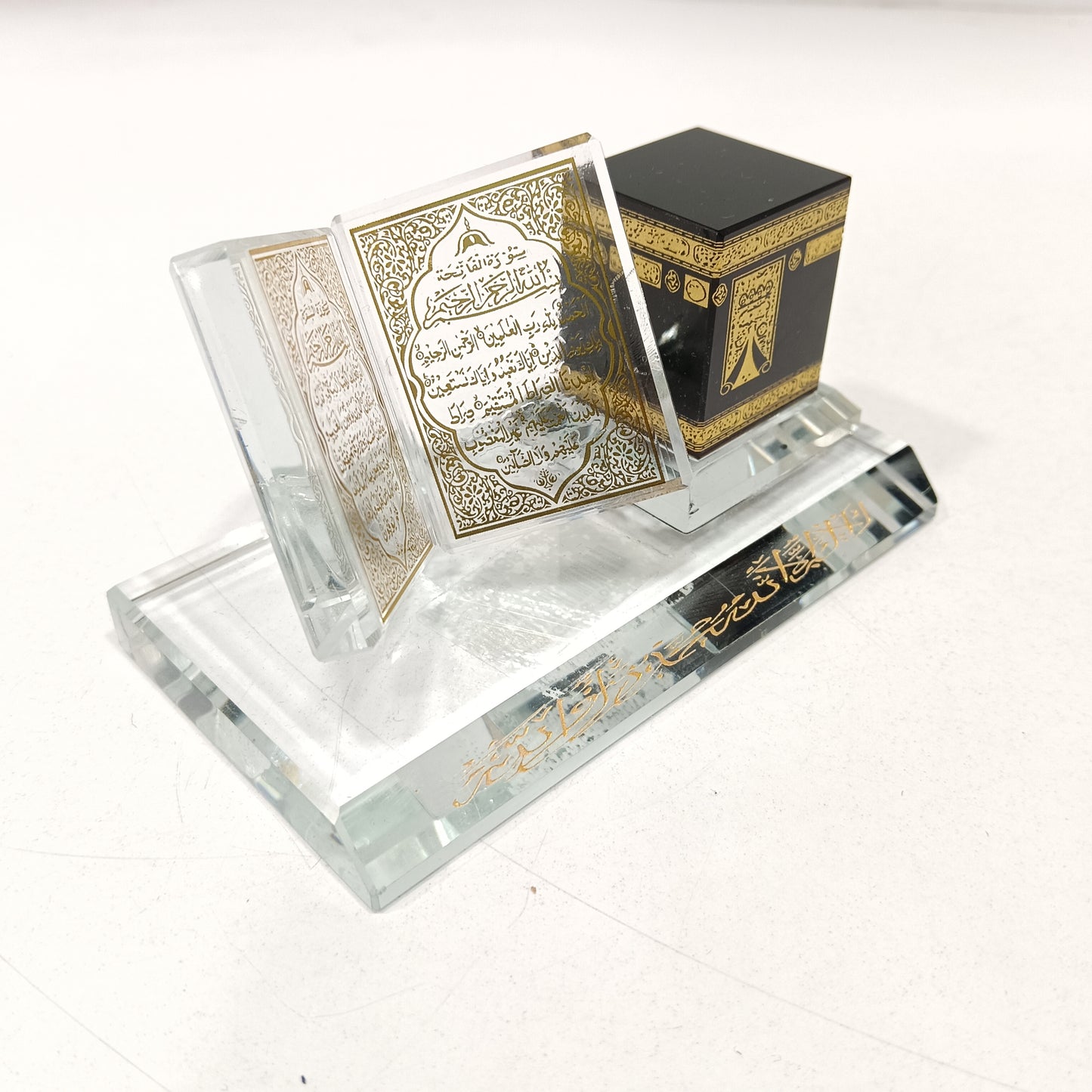 Makka kuran crystal show piece