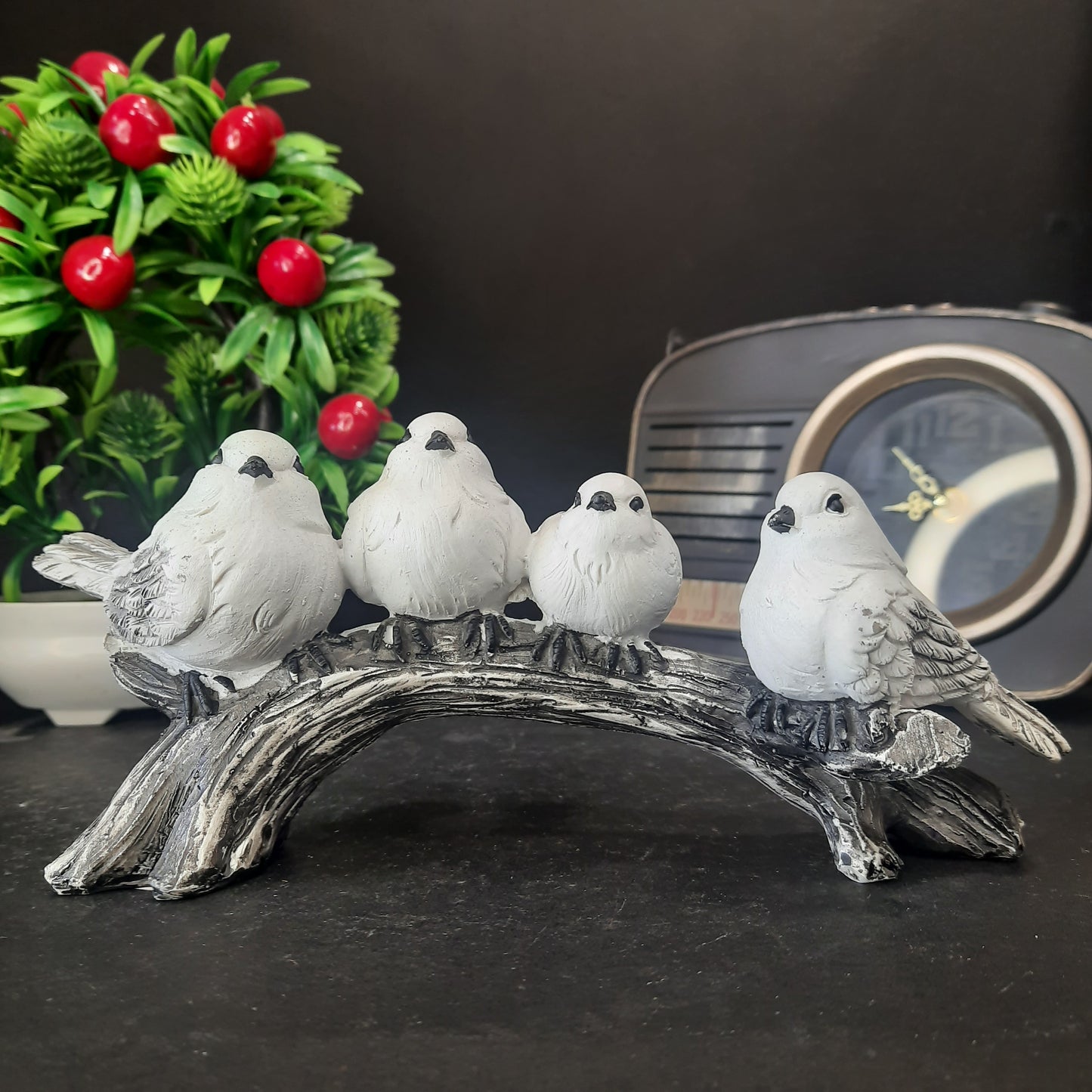 Group of doves showpiece