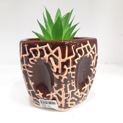 Ceramic pots