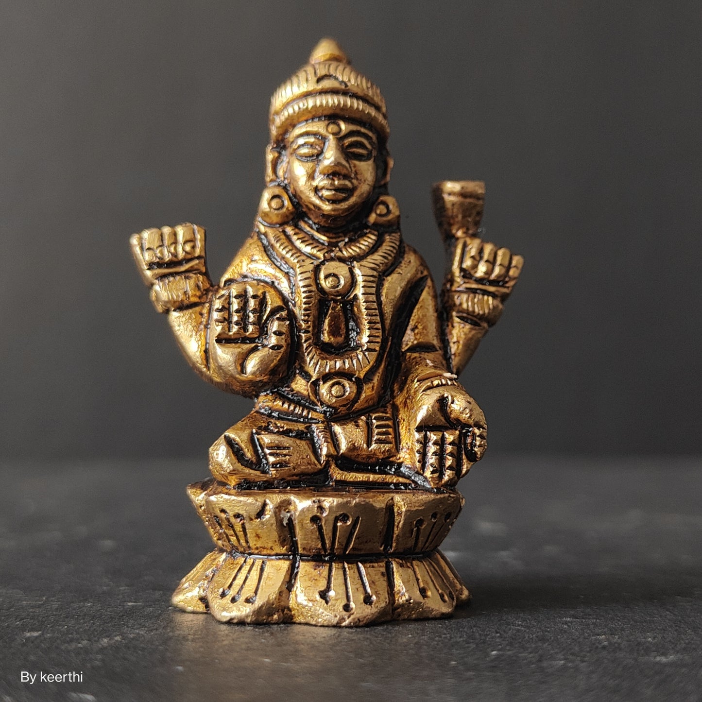 Small Laxmi Ji Sitting on Kamal Flower Beautifull Base Carving Work Mahalaxmi Maa Devi Murti Home Statue Idol