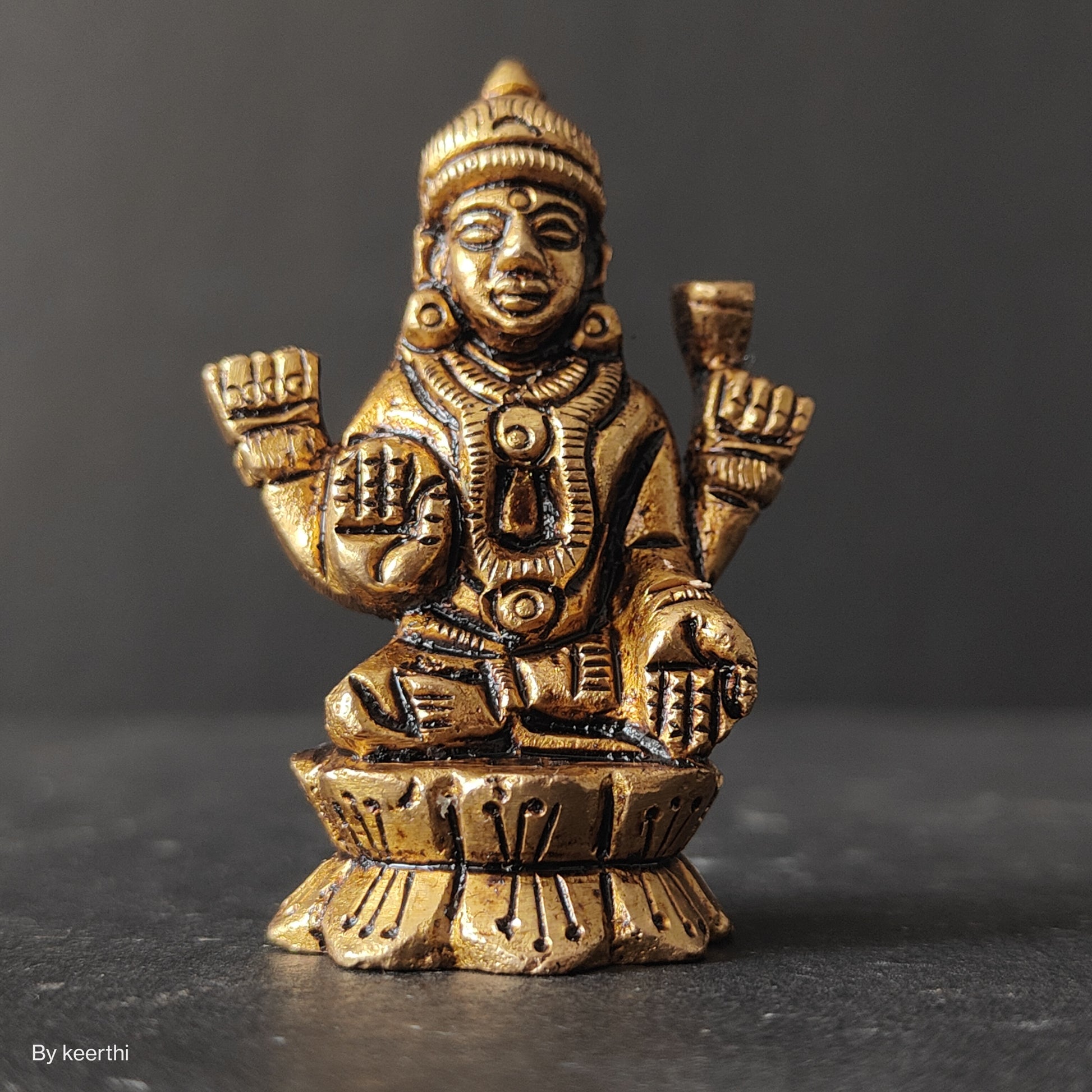 Small Laxmi Ji Sitting on Kamal Flower Beautifull Base Carving Work Mahalaxmi Maa Devi Murti Home Statue Idol