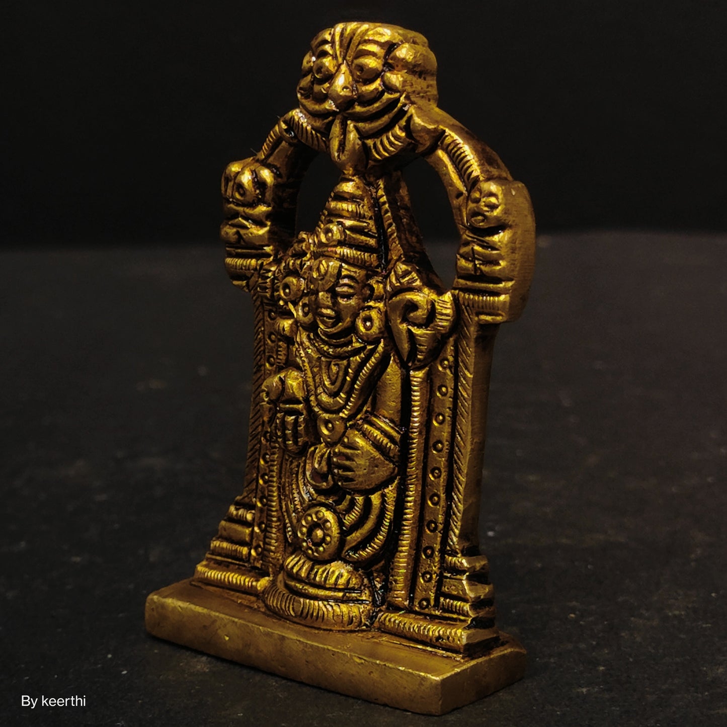 Brass Lord Tirupati Balaji Idol or Venkateswara Balaji Idol with Thiruvachi Arch for Car, Desk and Home Mandir