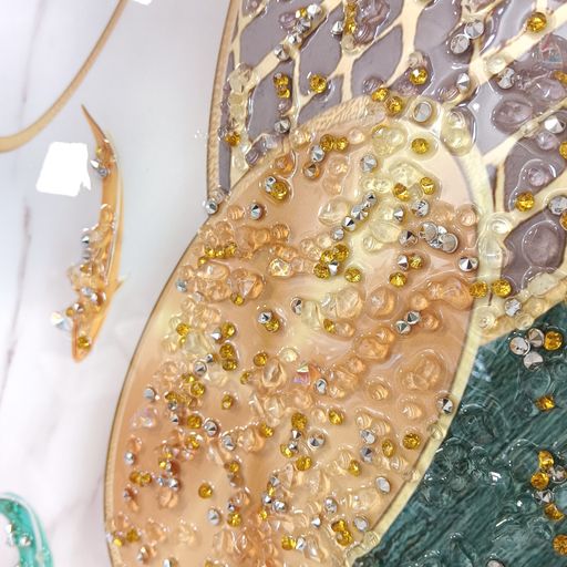 Crystal wall frames