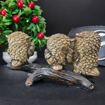 Owl family decoration piece