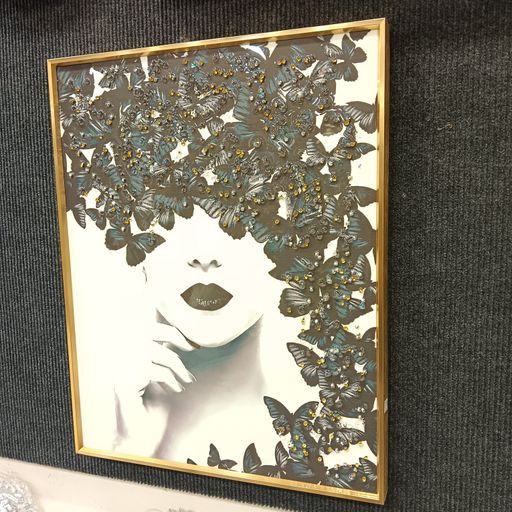 Crystal wall frames