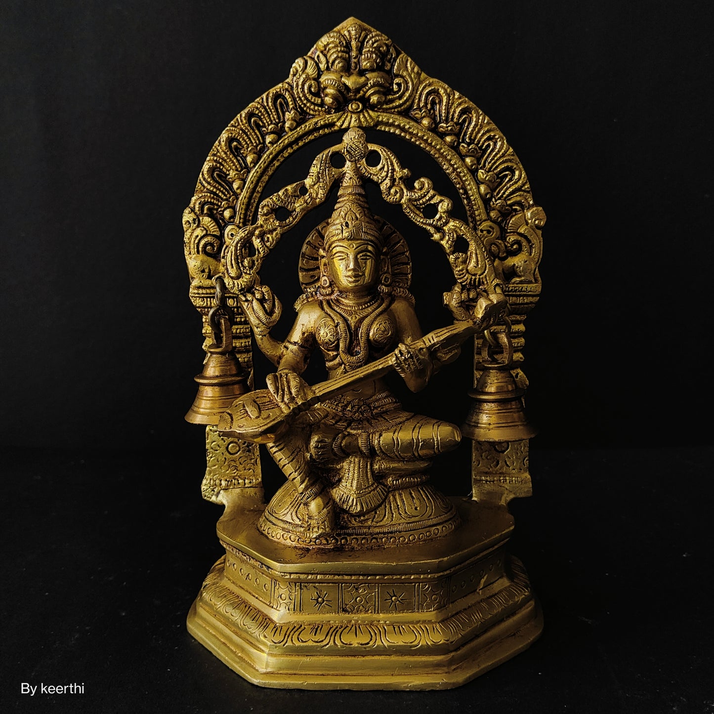 Goddess Saraswati Murti Saraswati Idol Brass Statue for Home Entrance Good Luck Vastu Decoration Showpiece and Gift