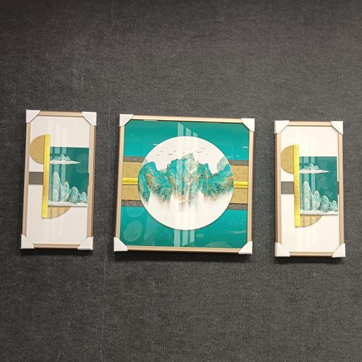 Crystal wall frames