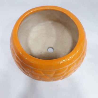Ceramic pots