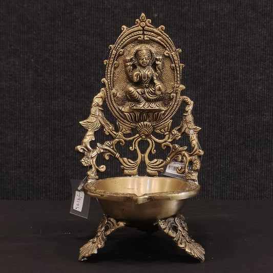 Lakshmi Diya R26