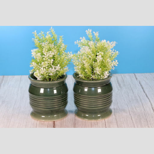 Ceramic pots