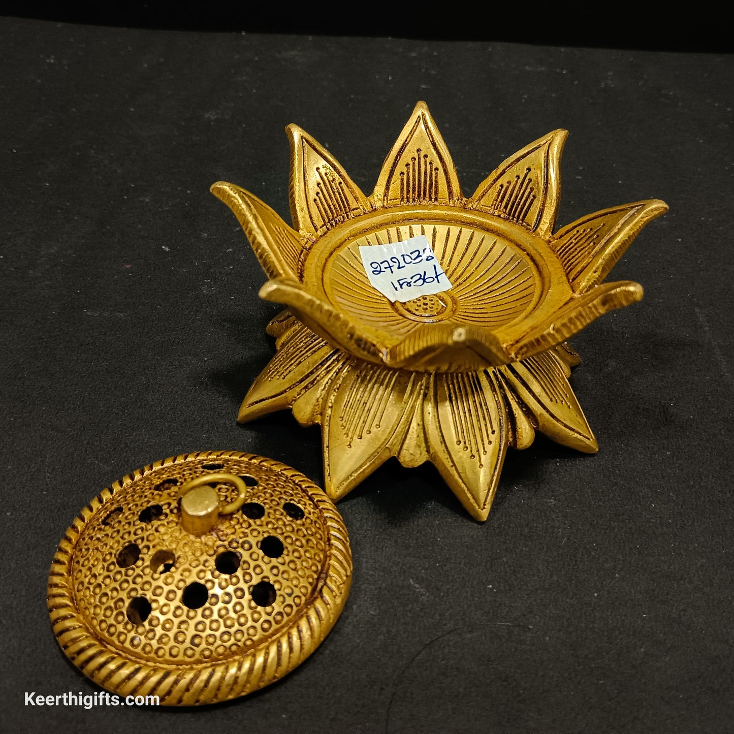 Dhoop stand brass antique piece
