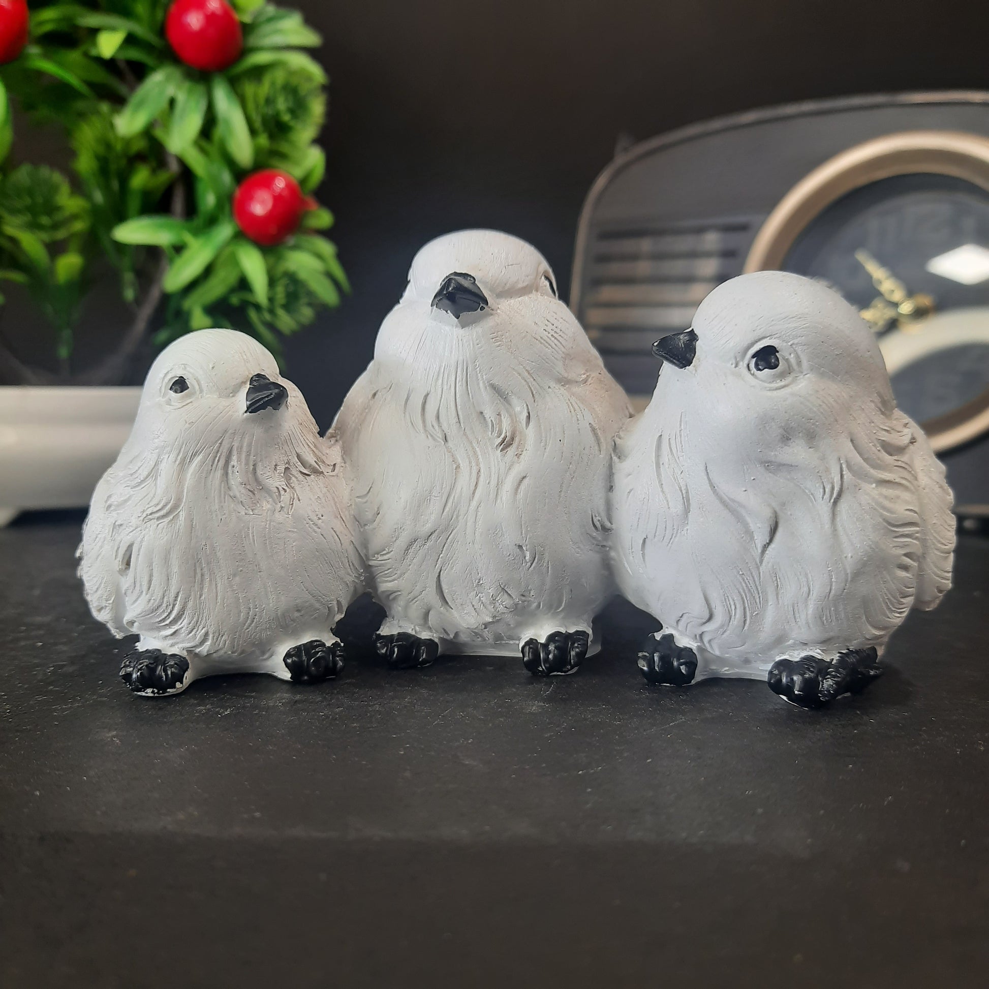 Three dove lovely showpiece