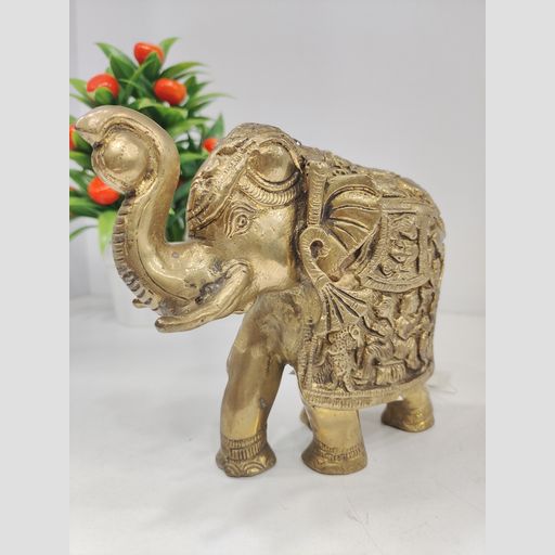 Brass elephat 6 inch