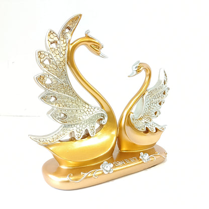 Couple swan gift