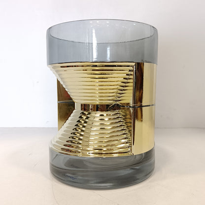 Flower vase