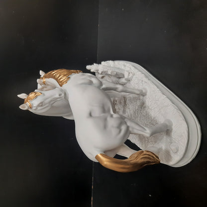 Two HORSE showpiece