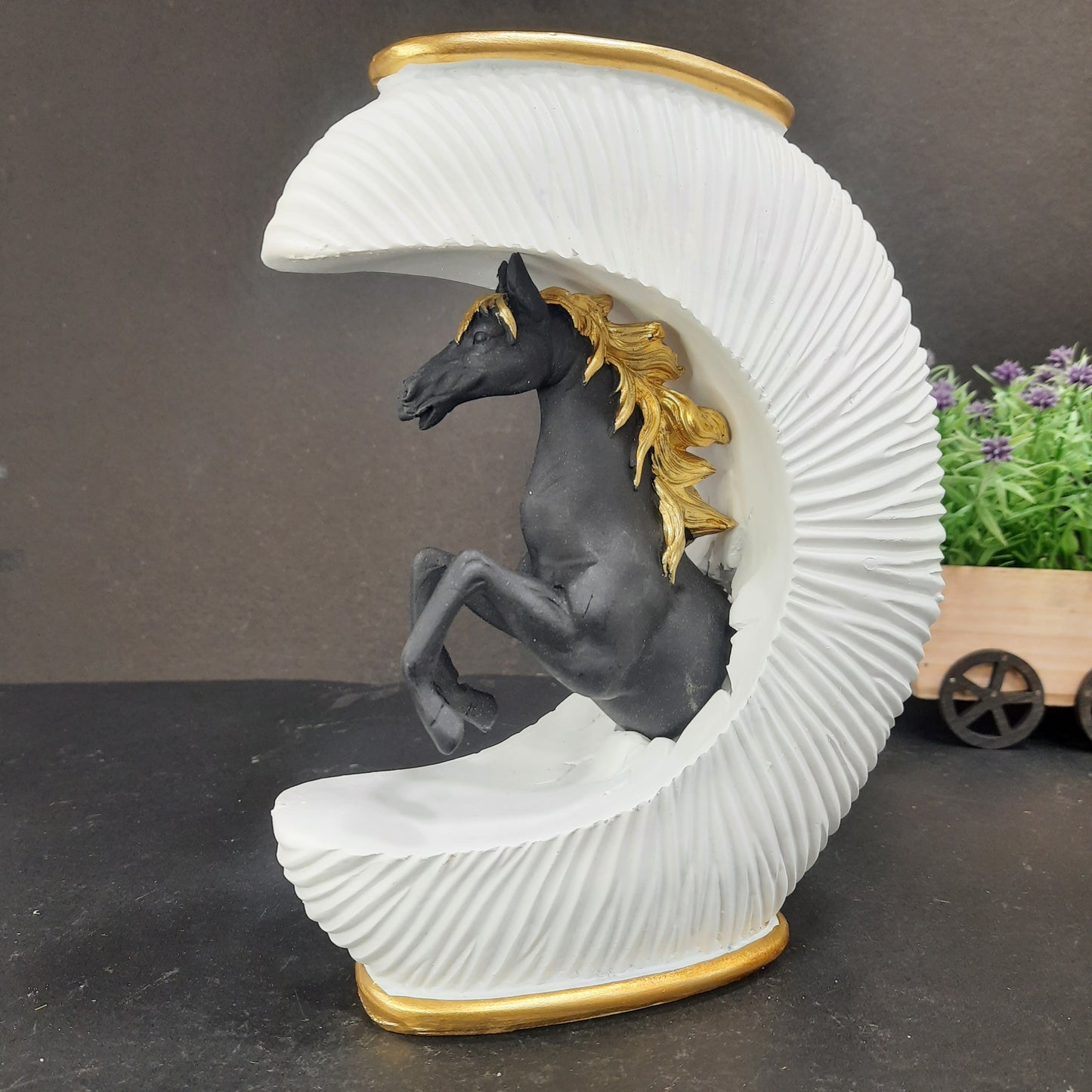 Horse flower pot come showpiece